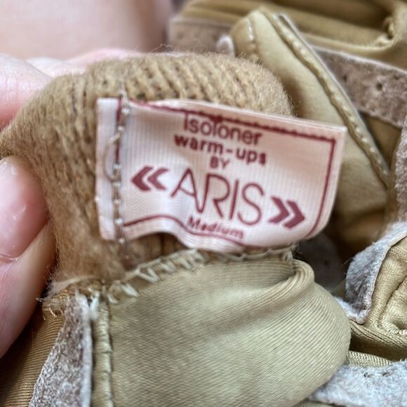 Vintage Aris Isotoner tan lined winter gloves - Size Medium - Picture 7 of 8